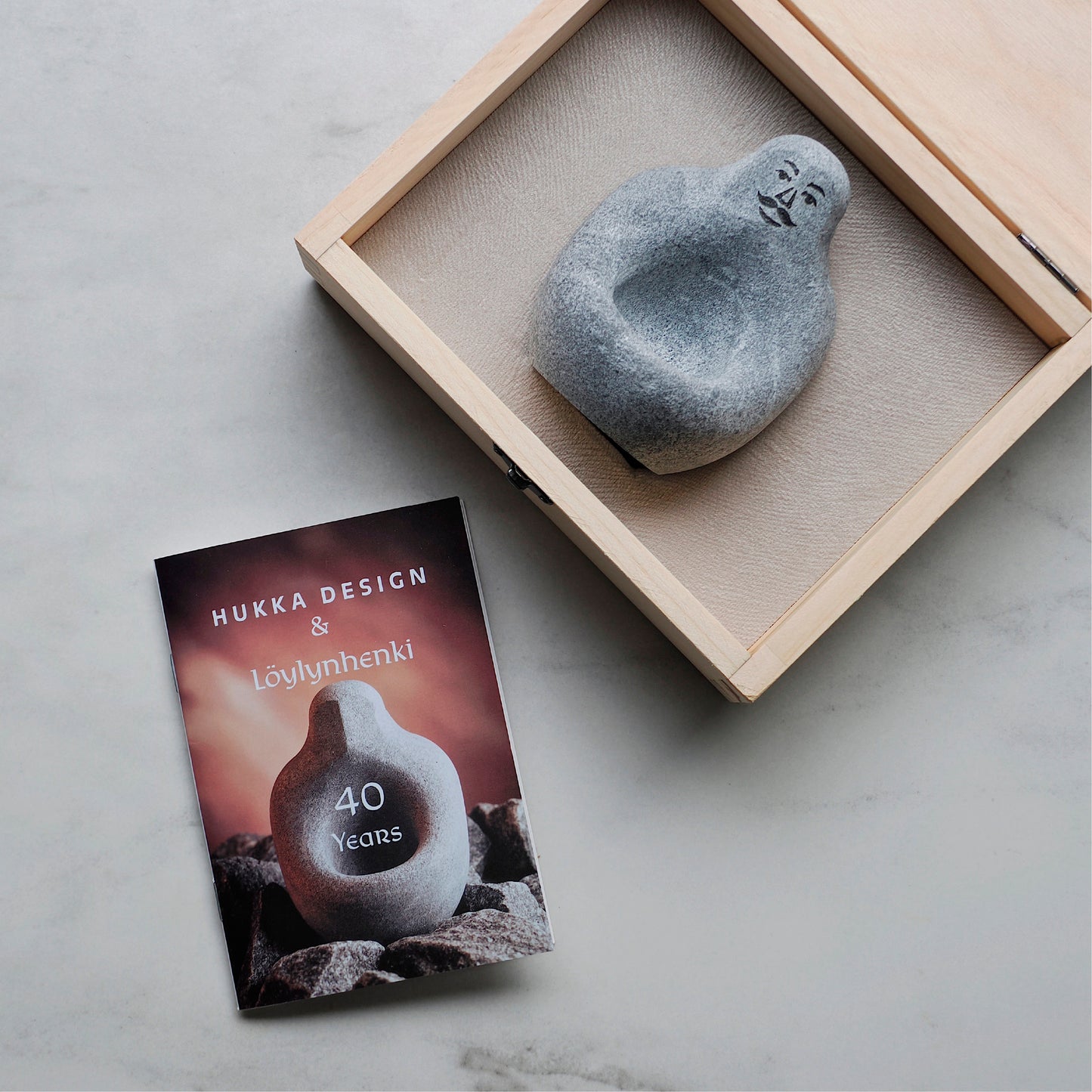 Löylynhengen juhlaversio puulaatikossa